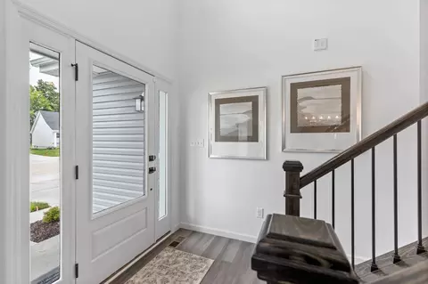Entry Way - 10245 Spokane Dr, Affton, MO 63123 photo 8 of 20