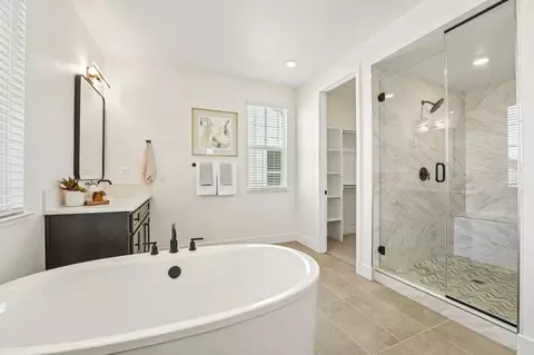 Bath - 786 Abigail Pl, Walnut Creek, CA 94598 photo 4 of 4