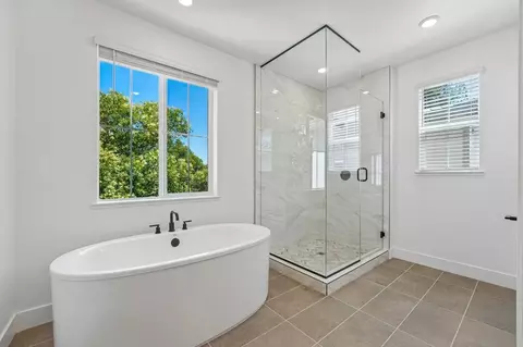 Bath - 786 Abigail Pl, Walnut Creek, CA 94598 photo 3 of 4