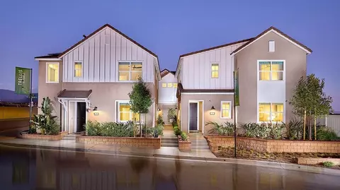 16583 Bottlebrush Ln #2, Fontana, CA 92336