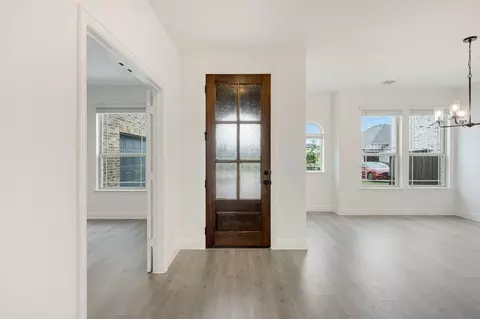 Entry Way - 237 Sweetwater Dr, Commerce, TX 75428 photo 1 of 4
