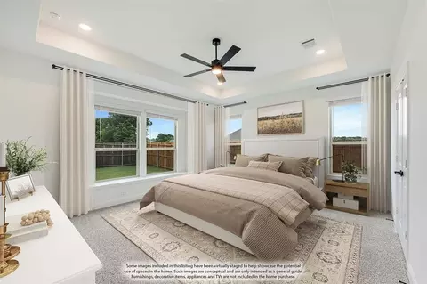 Bedroom - 237 Sweetwater Dr, Commerce, TX 75428 photo 1 of 10
