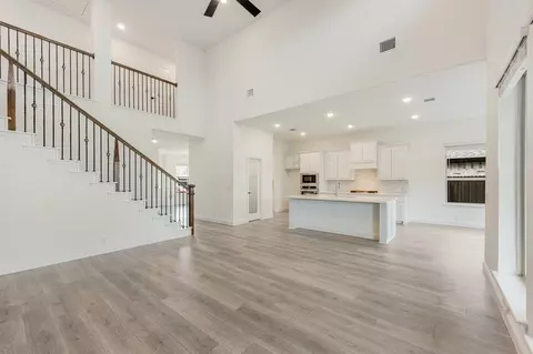 Living - 237 Sweetwater Dr, Commerce, TX 75428 photo 1 of 4