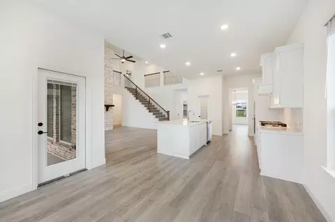 Entry Way - 237 Sweetwater Dr, Commerce, TX 75428 photo 3 of 4