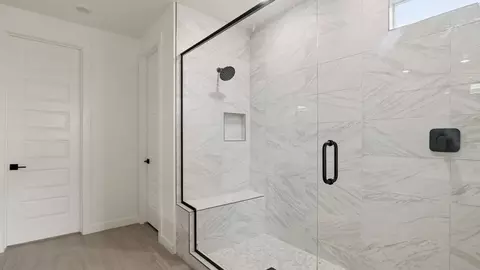 Bath - 24025 N 25th St, Phoenix, AZ 85024 photo 8 of 10