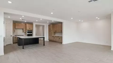 Living - 24025 N 25th St, Phoenix, AZ 85024 photo 2 of 6