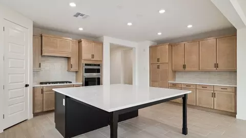 Kitchen - 24025 N 25th St, Phoenix, AZ 85024 photo 3 of 7