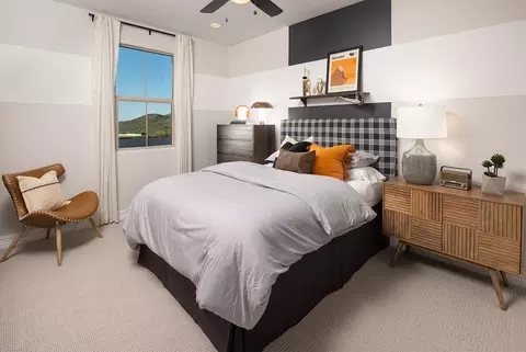Bedroom - 1640 E Dew Drop Trl, Phoenix, AZ 85085 photo 2 of 7