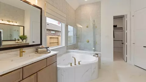 Bath - 305 Box Elder Ct, Waller, TX 77484 photo 3 of 6