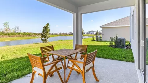 Exterior - 10730 Rabbit Grove Trl, Parrish, FL 34219 photo 2 of 5