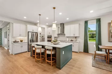 Kitchen - 9512 Vibrant Ln, Venice, FL 34292 photo 2 of 2