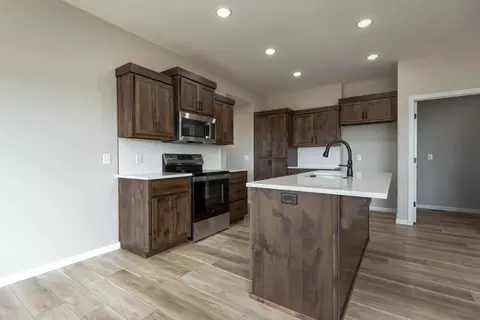 Kitchen - 1917 Wellington Dr, Ozark, MO 65721 photo 3 of 5