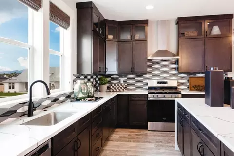Kitchen - 805 Halfpipe St, Belgrade, MT 59714 photo 4 of 5