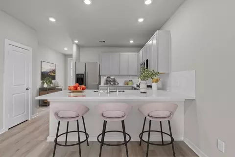Kitchen - 13809 Ryan Range Ln, Elgin, TX 78621 photo 2 of 9