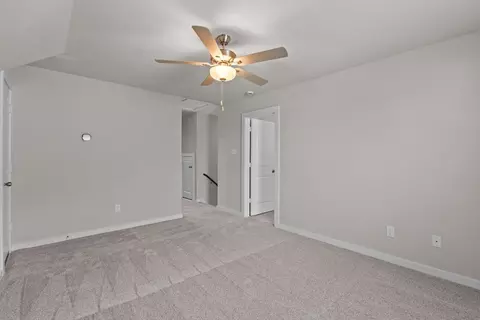 Bedroom - 13809 Ryan Range Ln, Elgin, TX 78621 photo 10 of 20