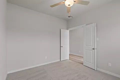 Bedroom - 13809 Ryan Range Ln, Elgin, TX 78621 photo 11 of 20