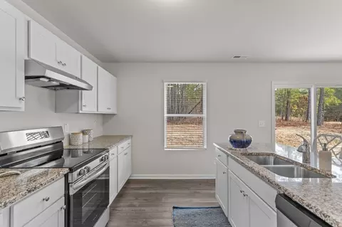 Kitchen - 3020 Emberly Dr, Roebuck, SC 29376 photo 3 of 9