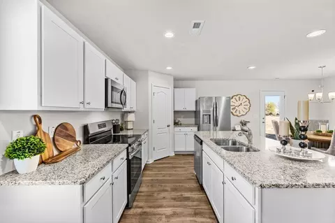 Kitchen - 3020 Emberly Dr, Roebuck, SC 29376 photo 9 of 9