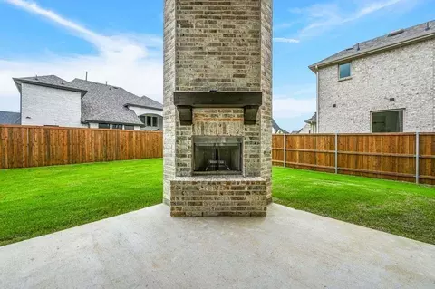 Exterior - 2113 Tupelo Trl, Argyle, TX 76226 photo 6 of 10
