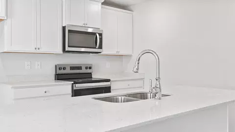 Kitchen - 3116 Knotts Dr, Montgomery, AL 36116 photo 2 of 9