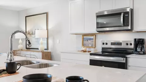 Kitchen - 3116 Knotts Dr, Montgomery, AL 36116 photo 6 of 9