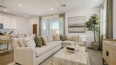 Living - 87 W Fremont Pass, Apache Junction, AZ 85120 photo 2 of 2