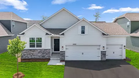 528 Goldenrod Trl, Waconia, MN 55387