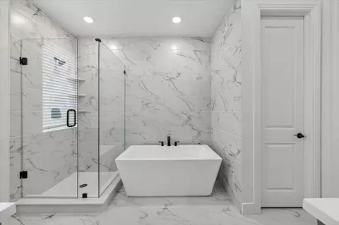 Bath - 204 Shady Spring Trl, Georgetown, TX 78628 photo 3 of 5