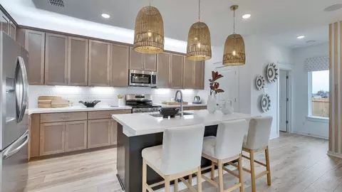 Kitchen - 200 Seattle Slew Dr, Jarrell, TX 76537 photo 6 of 8