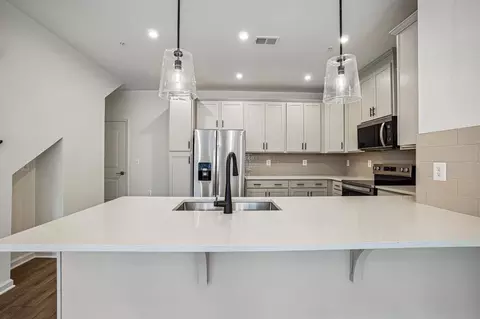 83 Central Ave, Gaithersburg, MD 20877