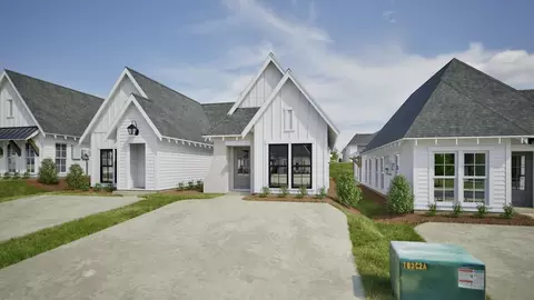 1029 Hunters Way, Opelika, AL 36801