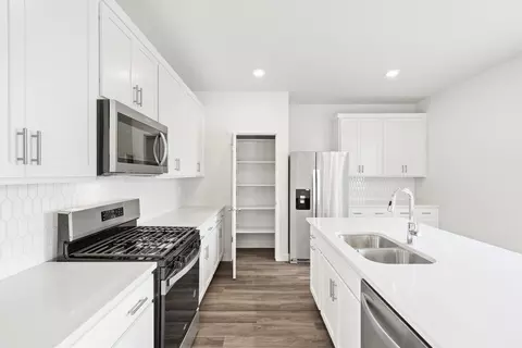 903 N 200 E, Santaquin, UT 84655