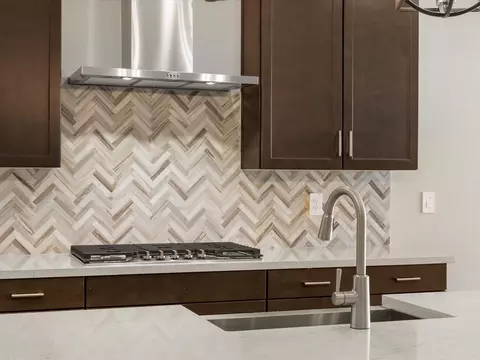 Kitchen - 358 W Flatiron Trl, Apache Junction, AZ 85120 photo 2 of 5