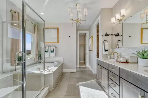 Bath - 13309 Crooked Hill Dr, Peyton, CO 80831 photo 2 of 2