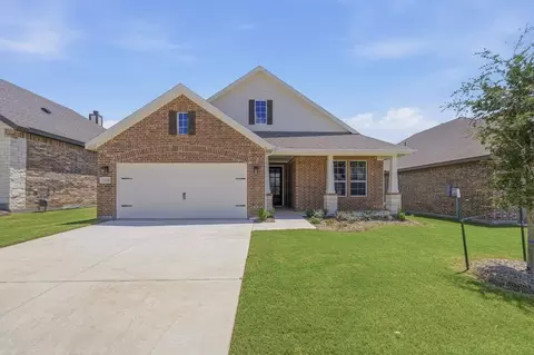 3508 Helena St, Gainesville, TX 76240