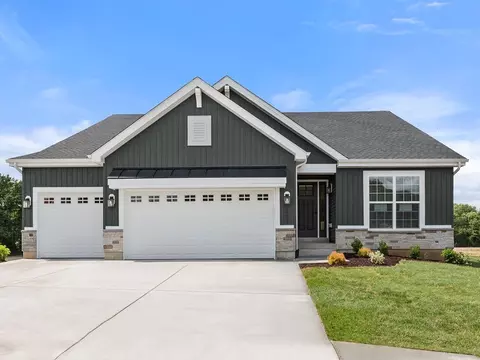 524 Evening Primrose Dr, Wentzville, MO 63385