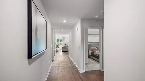 Entry Way - 5047 Quail Ridge Dr, Jackson, MS 39212 photo 2 of 4