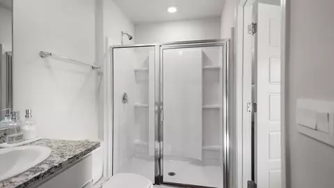 Bath - 5047 Quail Ridge Dr, Jackson, MS 39212 photo 3 of 3