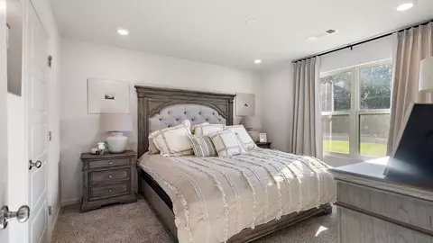 Bedroom - 5047 Quail Ridge Dr, Jackson, MS 39212 photo 3 of 4