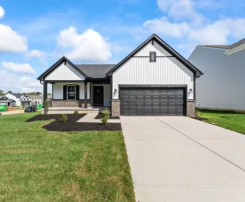 8027 Stacy Springs Blvd, Charlestown, IN 47111