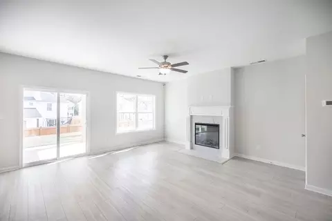 Living - 10 Cedar Sage Ln, Fort Mitchell, AL 36856 photo 2 of 2