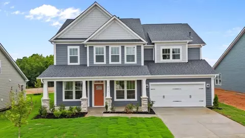 106 Wells Crossing Ln, Seneca, SC 29678