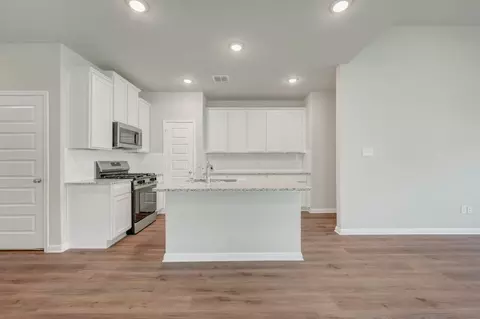 6248 Persimmon Lk, San Antonio, TX 78252