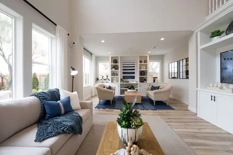 Living - 785 Peters Rd S, Madera, CA 93636 photo 3 of 3