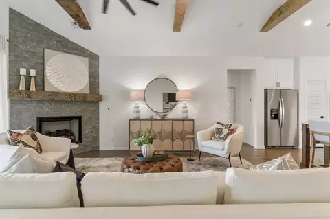 Living - 8400 E Galveston St, Broken Arrow, OK 74014 photo 3 of 5