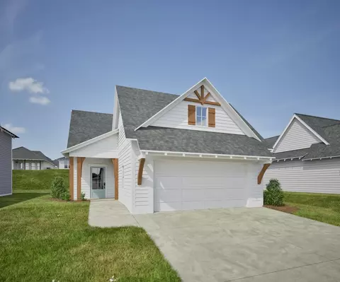 345 Shiloh Creek Dr, Calera, AL 35040
