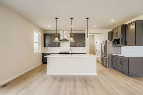 Kitchen - 154 Buckwheat Ln, Berthoud, CO 80513 photo 4 of 9