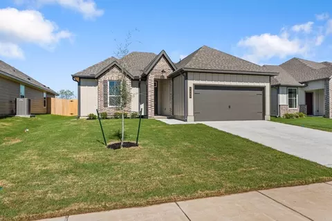 5669 Fox Bluff Dr, Bryan, TX 77807