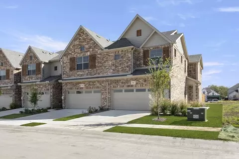 9007 Indianola Trl, Oak Point, TX 75068