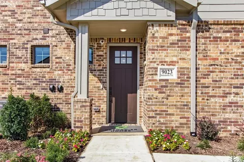 9007 Indianola Trl, Oak Point, TX 75068